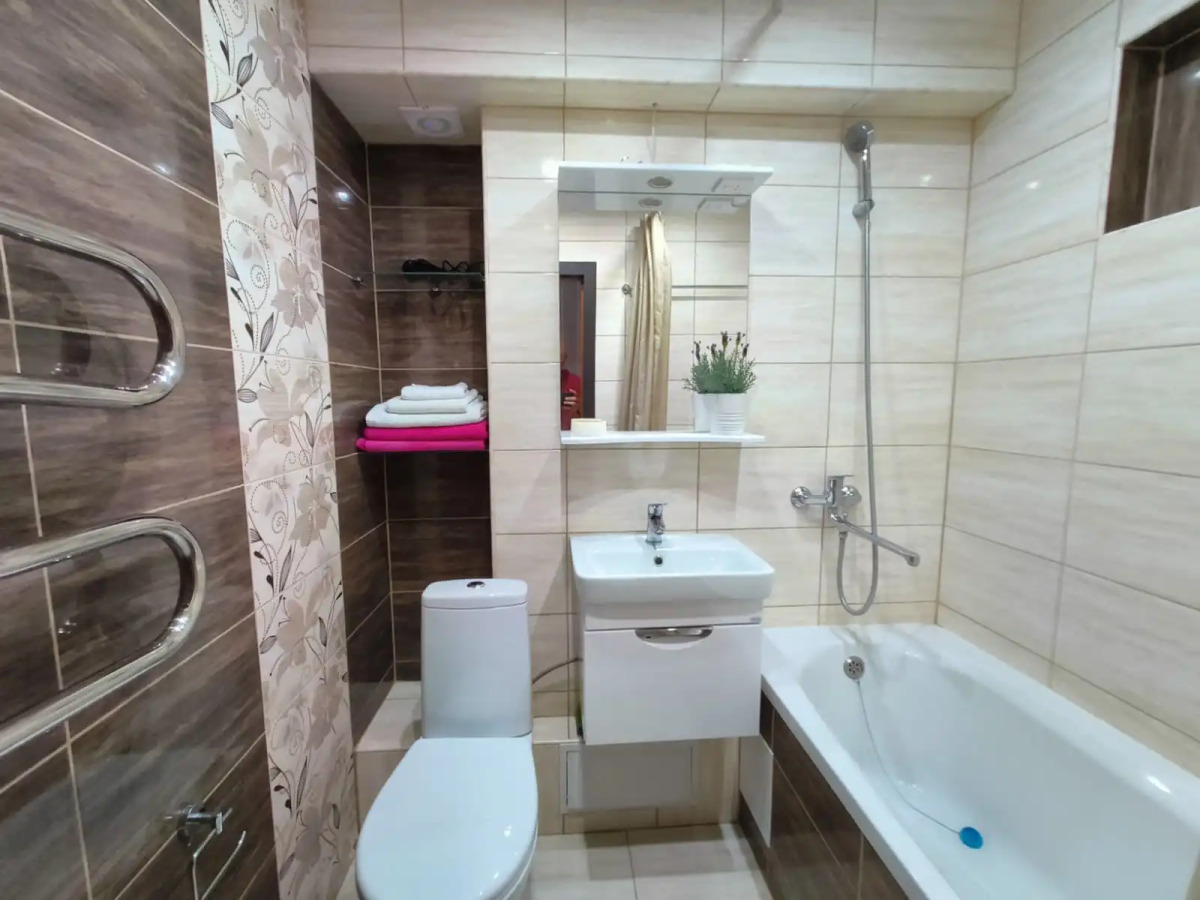 Квартира двухкомнатная в самом центре на Больничной 13