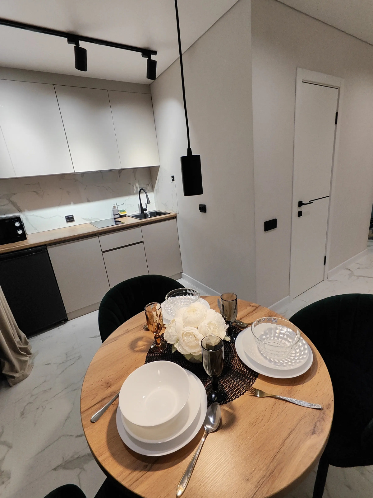 Квартира NATALI Aparts 73в.2