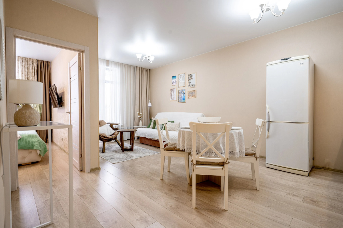 Апартаменты 1+ по Ивана Захарова 9/1