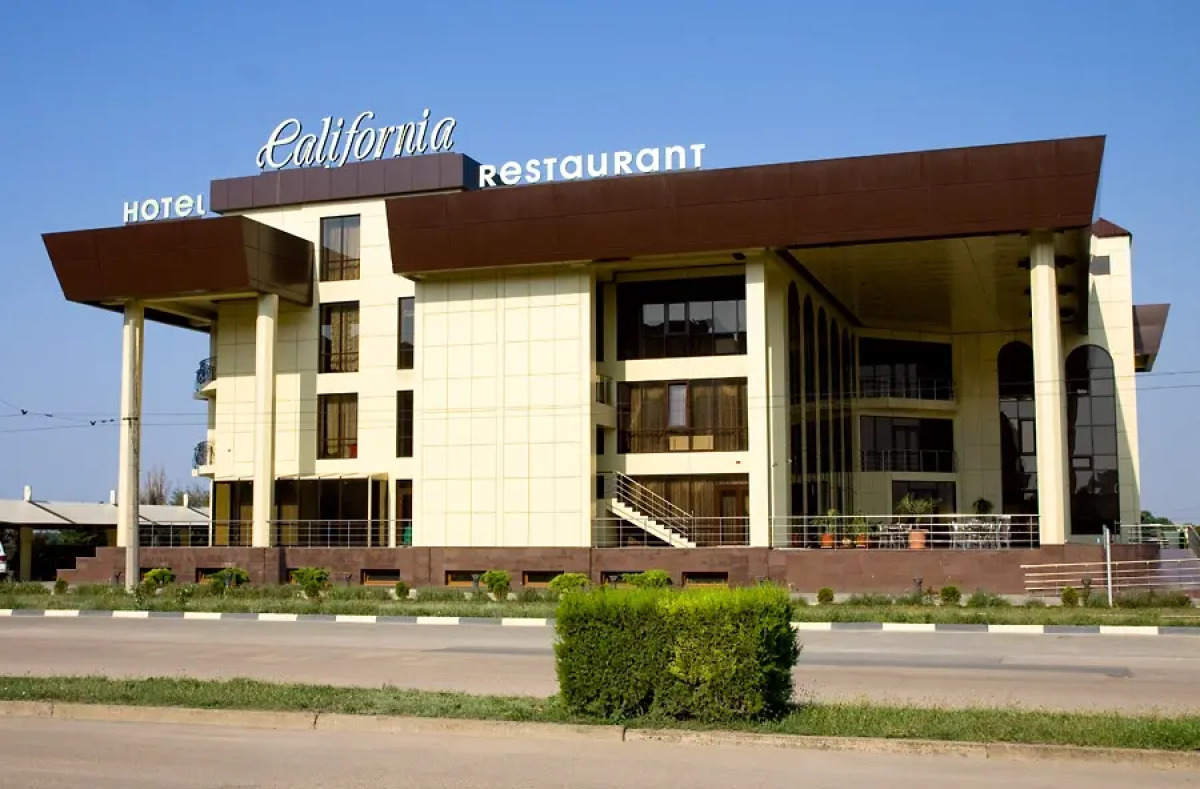 Отель California