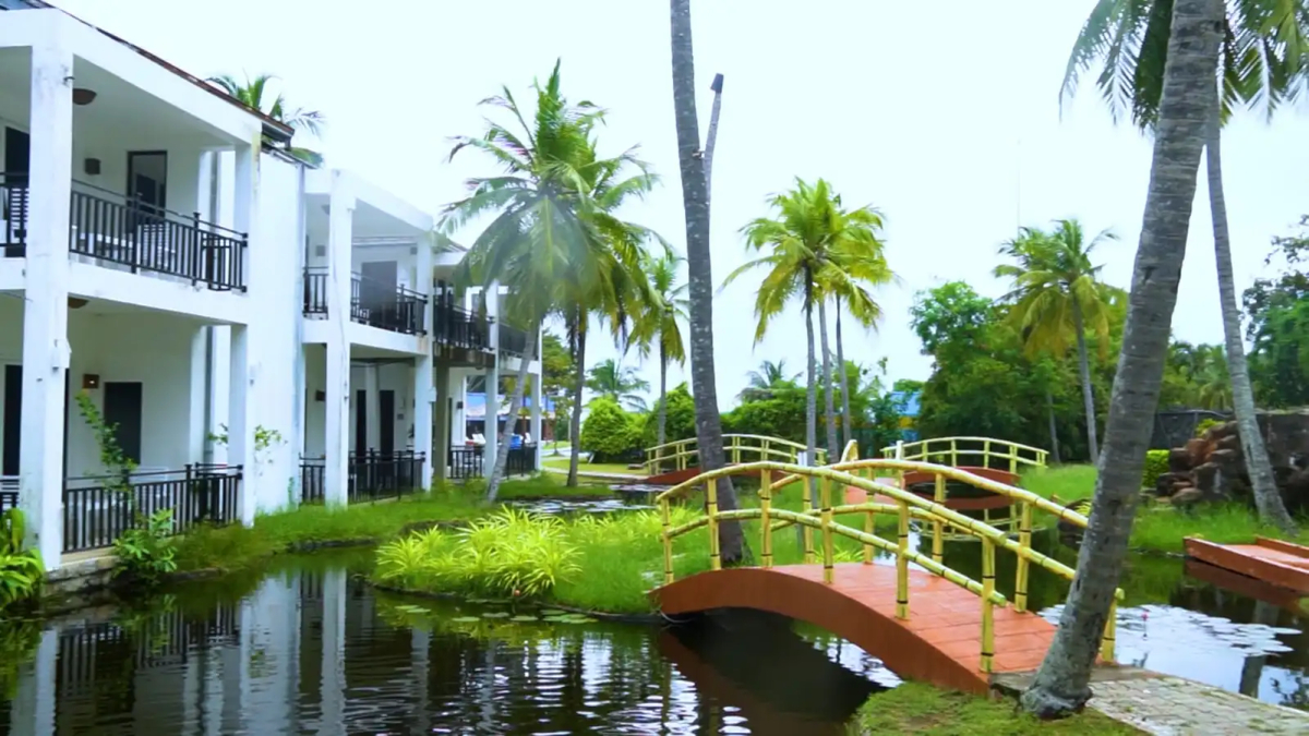 Отель Amaluna Resorts
