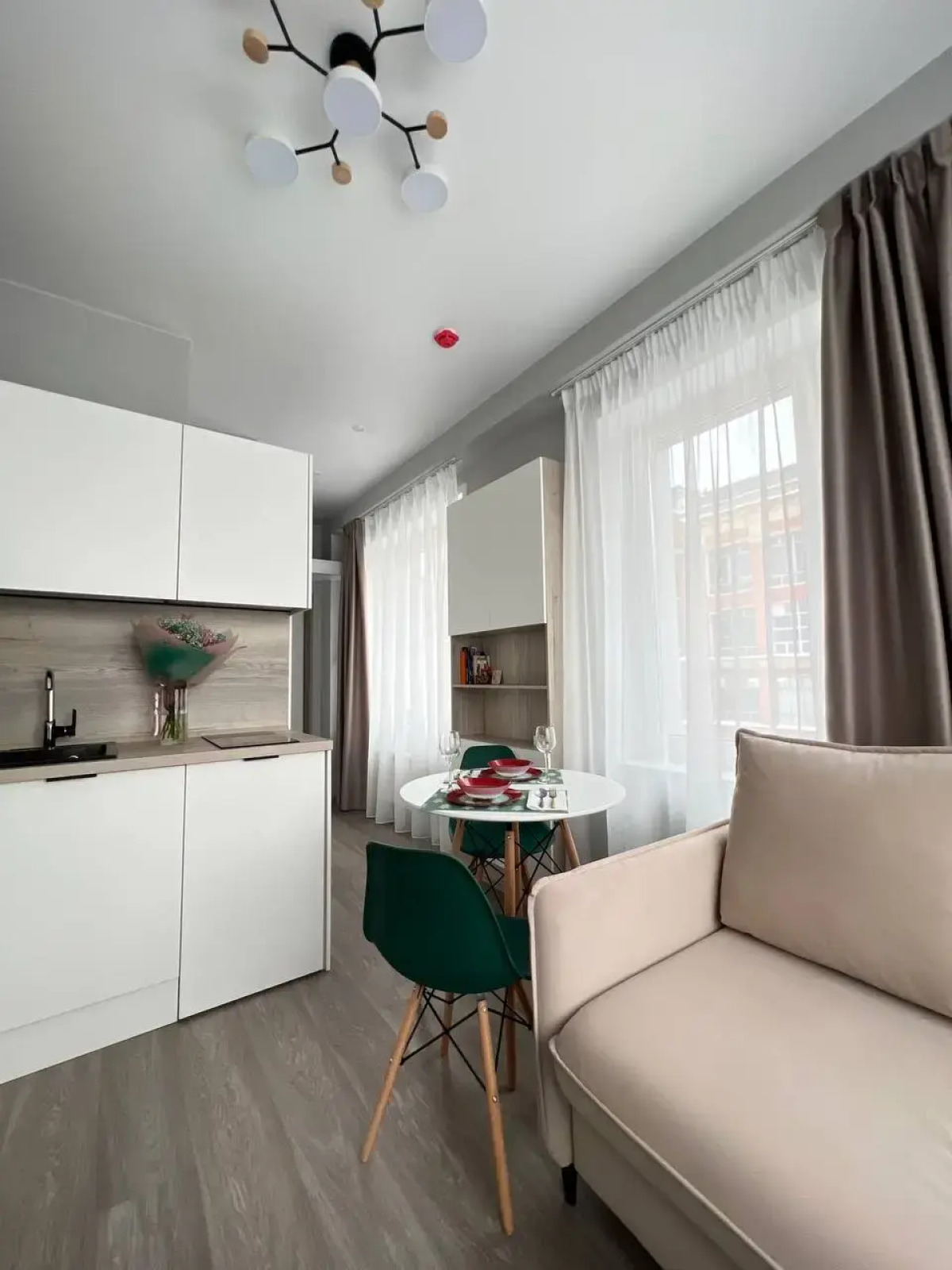 Апартаменты с Видом на Исторический Электрозавод