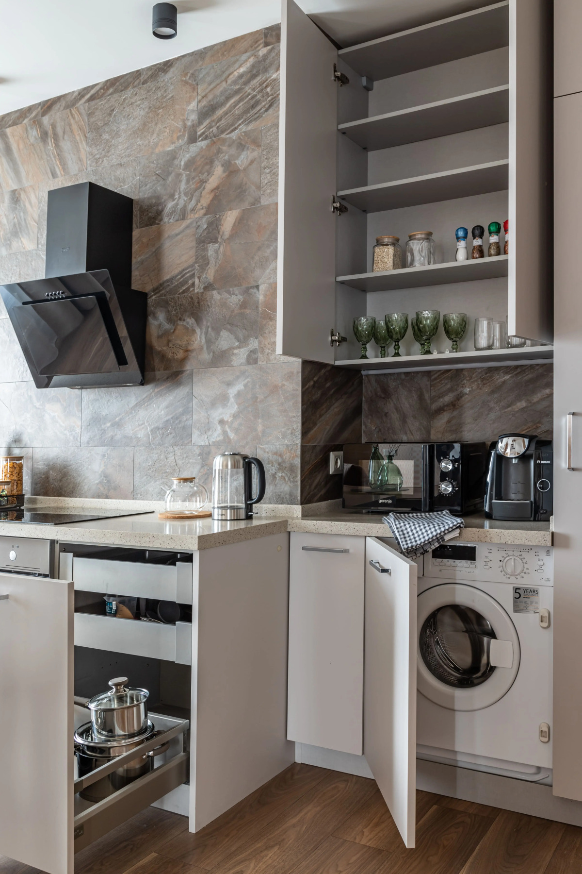 Квартира Moscow Deluxe Apartments Family suite city view-2