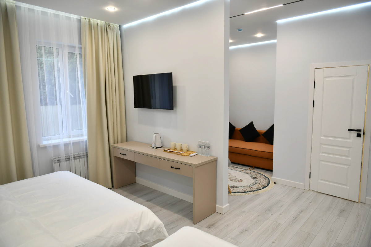 Отель QUT Hotel