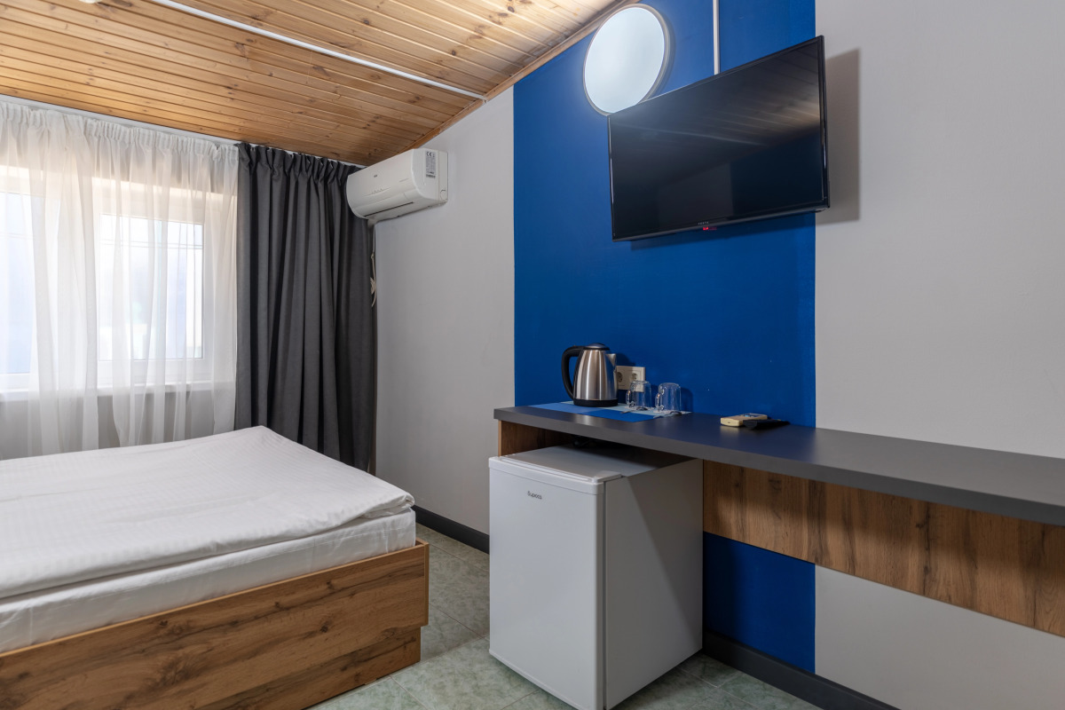 Отель Максим Парк-Лоо