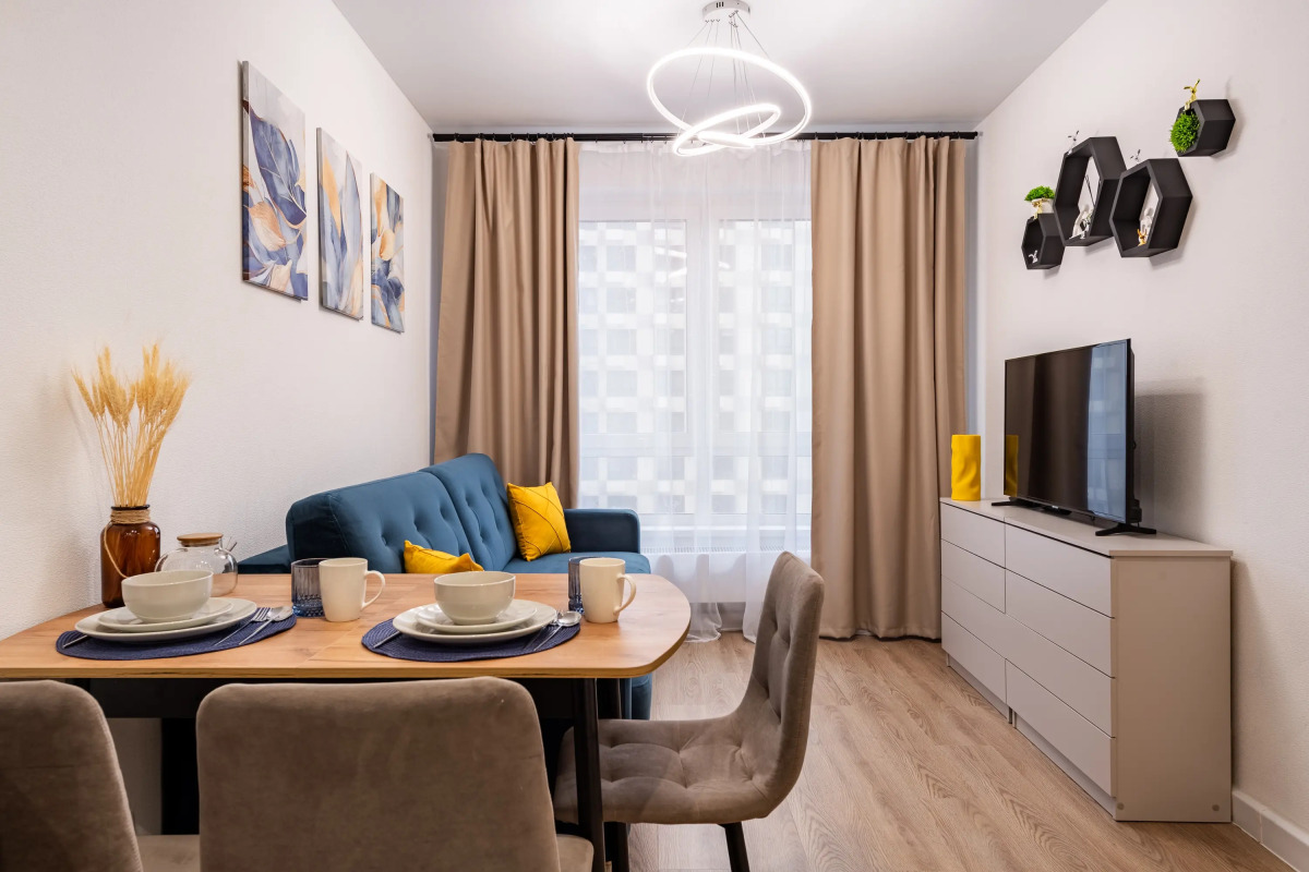 Квартира Наглый Диван