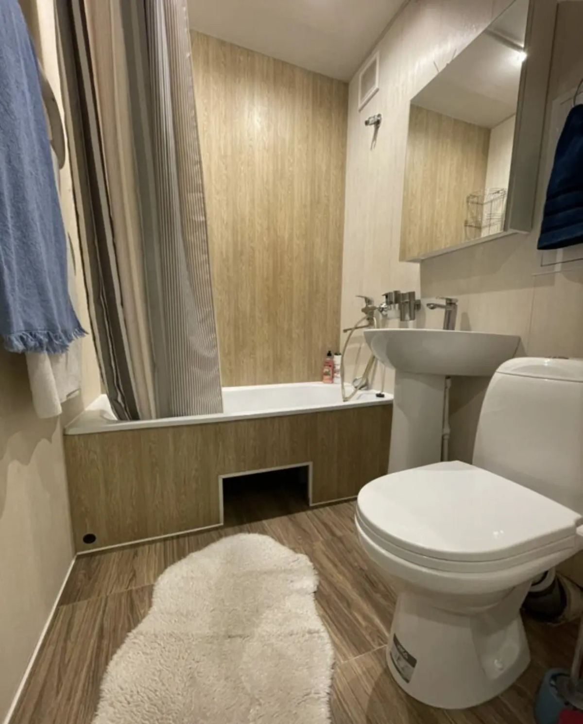 Апартаменты на Большой Технической 8