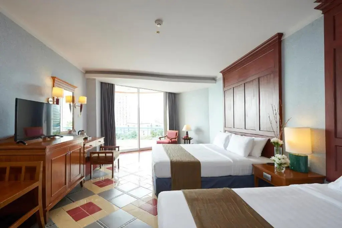 Отель Long Beach Garden Hotel & Pavilions