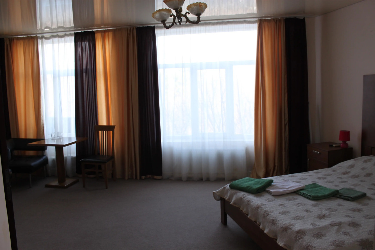 Отель Ягуар