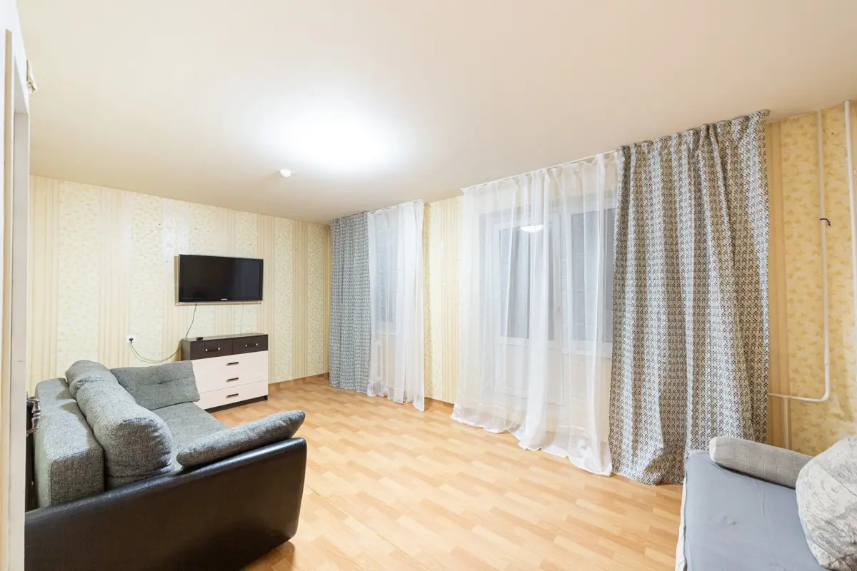 Апартаменты Двухкомнатные у ТРК Планета