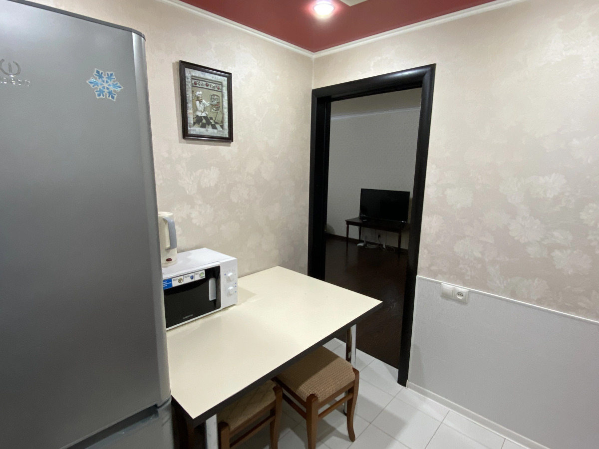 Апартаменты Вместительная двушка на проспекте Ленина