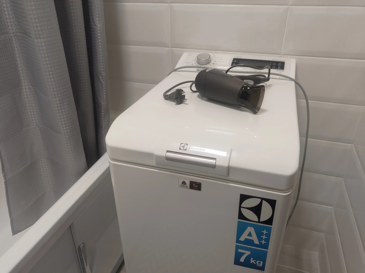 Жилое помещение 2-к квартира у метро Молодежная с яркими закатами