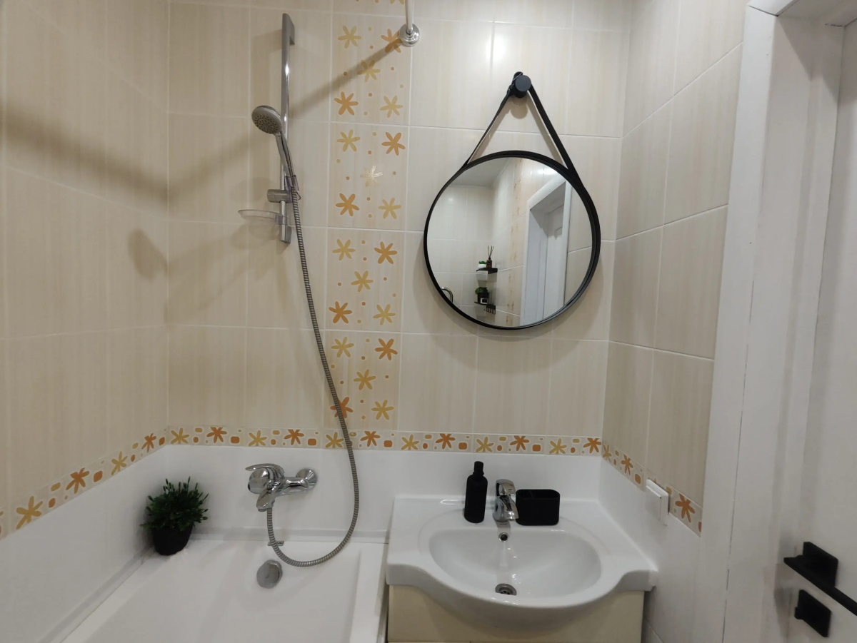 Апартаменты Ягодинская 25