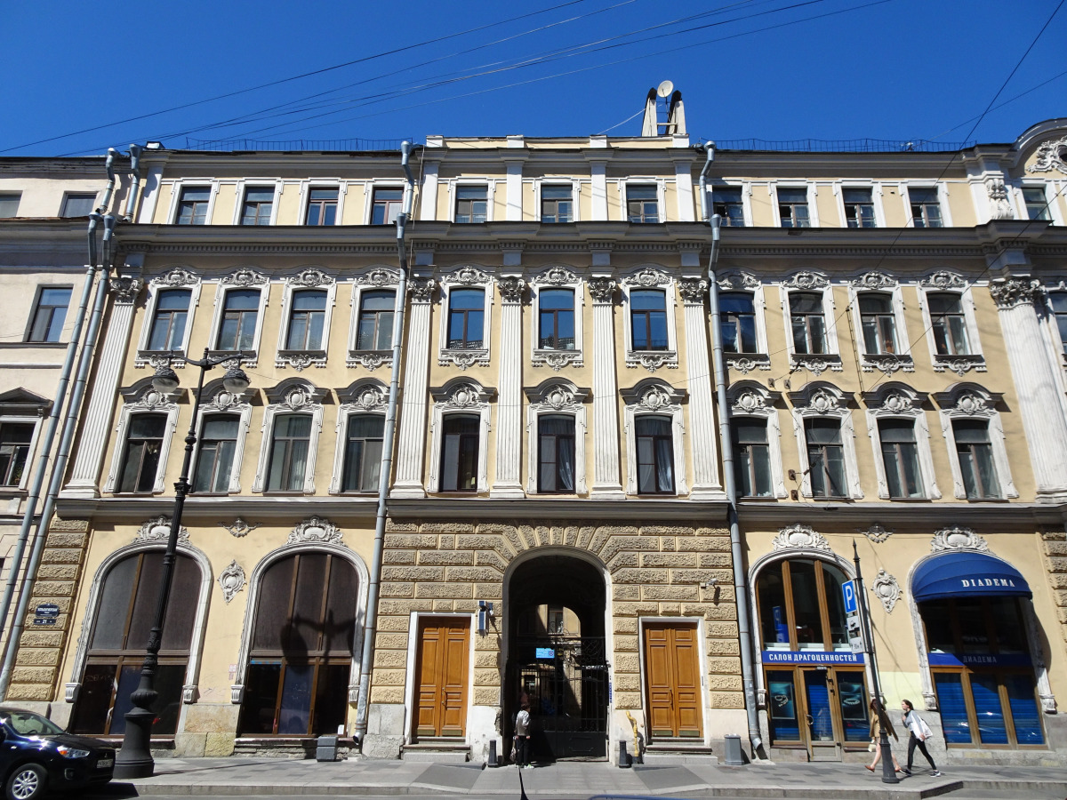 Апартаменты Большая Морская 21