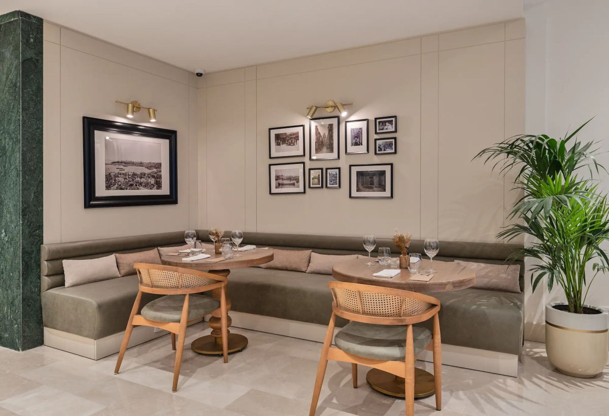 Отель Delita City