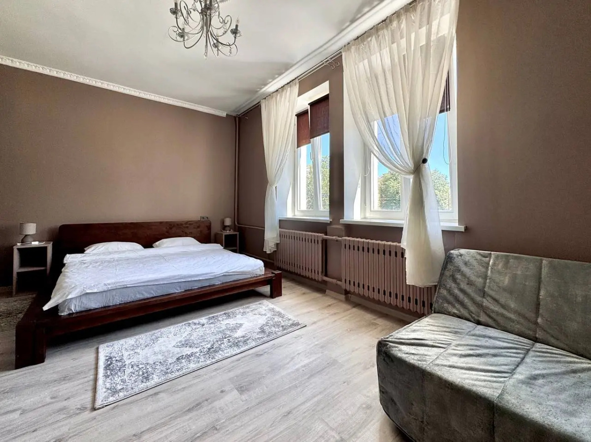 Апартаменты Шикарная уютная Трешка возле Площадь Победы