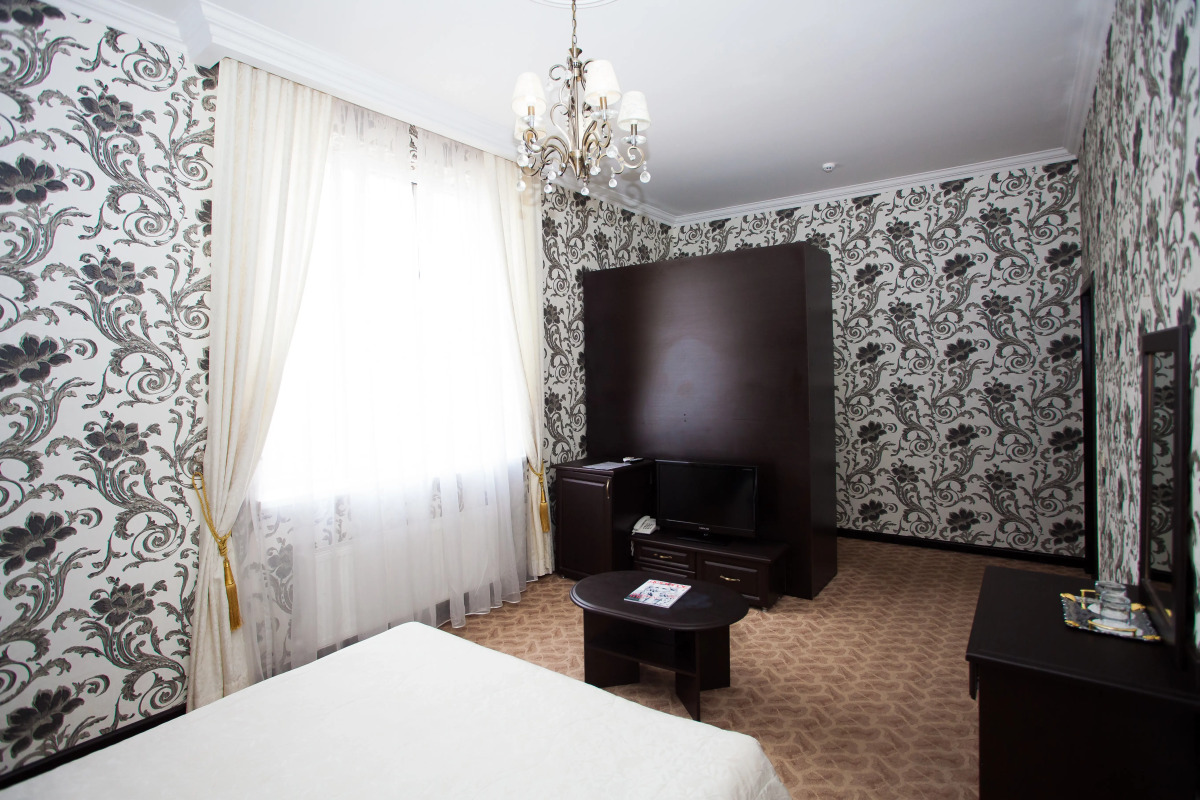 Отель Свит Холл