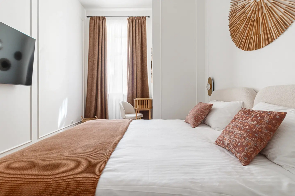 Квартира Большая и Светлая у Таврического Сада