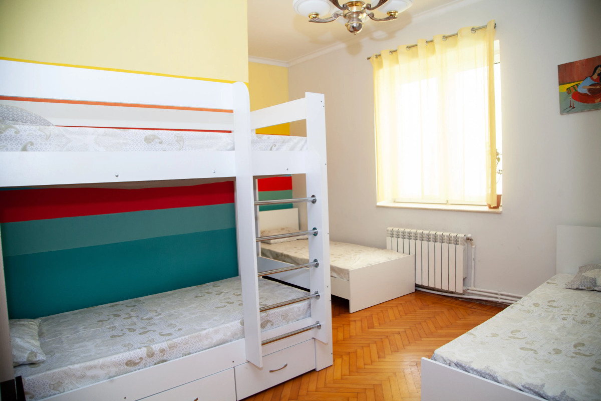 Хостел Happy Baku Hostel & Tours