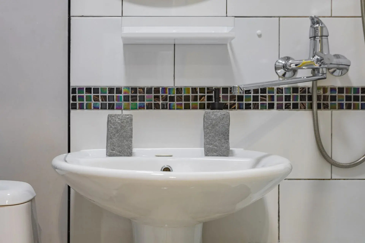 Апартаменты однокомнатные на ул.Бурнаковской 81, м.Сова-Дом