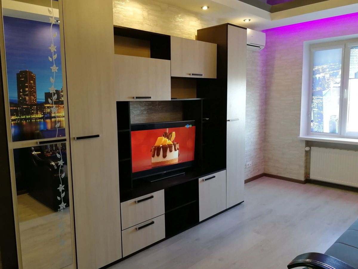 Апартаменты на Лунной 30А