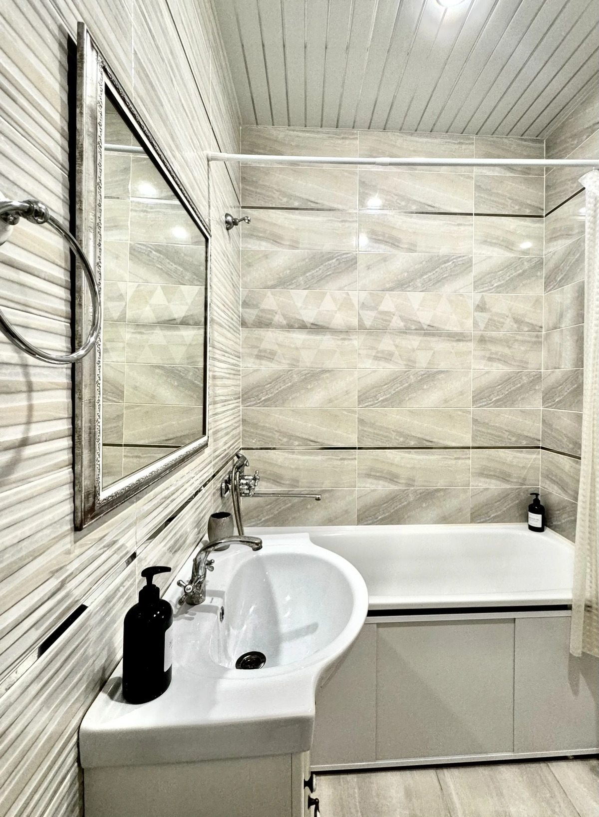 Апартаменты Просторная однушка рядом с центром