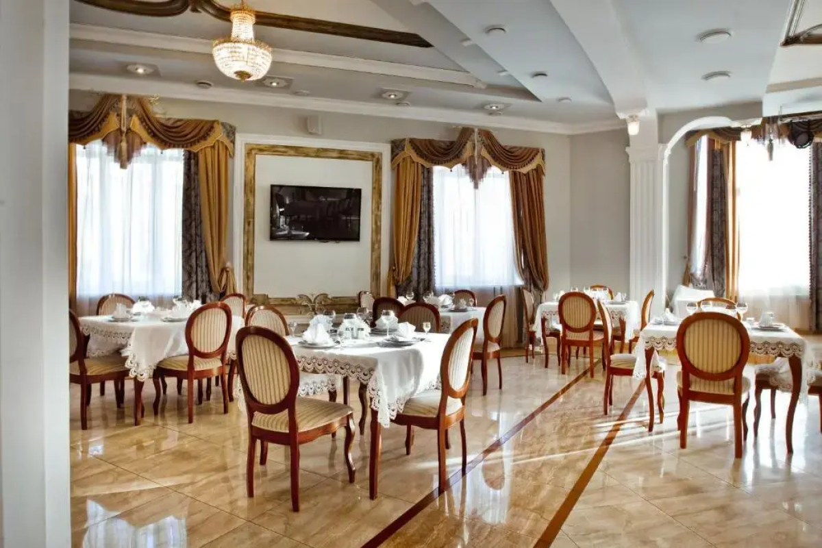 Отель Сайран