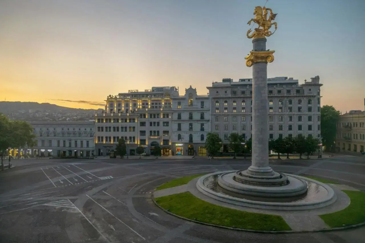 Отель Courtyard by Marriott Tbilisi