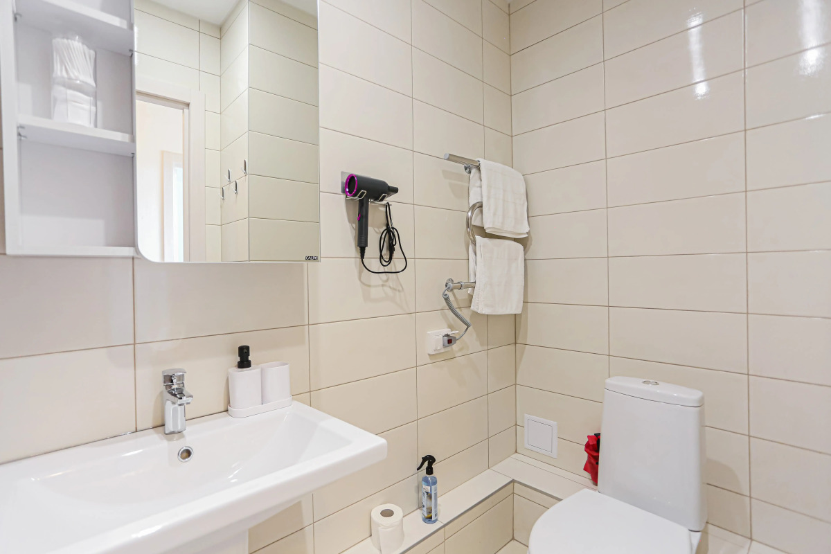 Апартаменты У нaс лучше, чeм дoма Sanset Героев Донбаса 10 кв 274