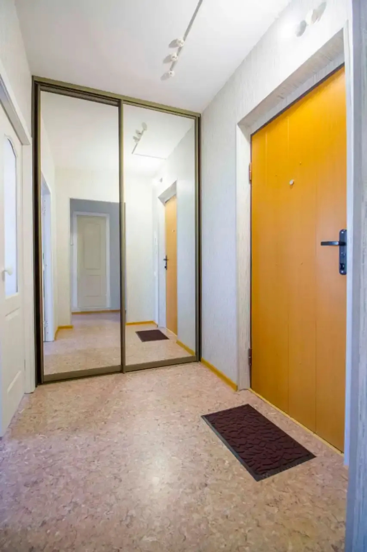 Апартаменты 5 Ночей Караульная 48