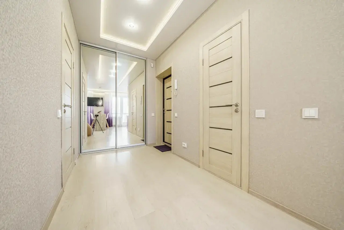 Апартаменты В новостройке на высоком этаже