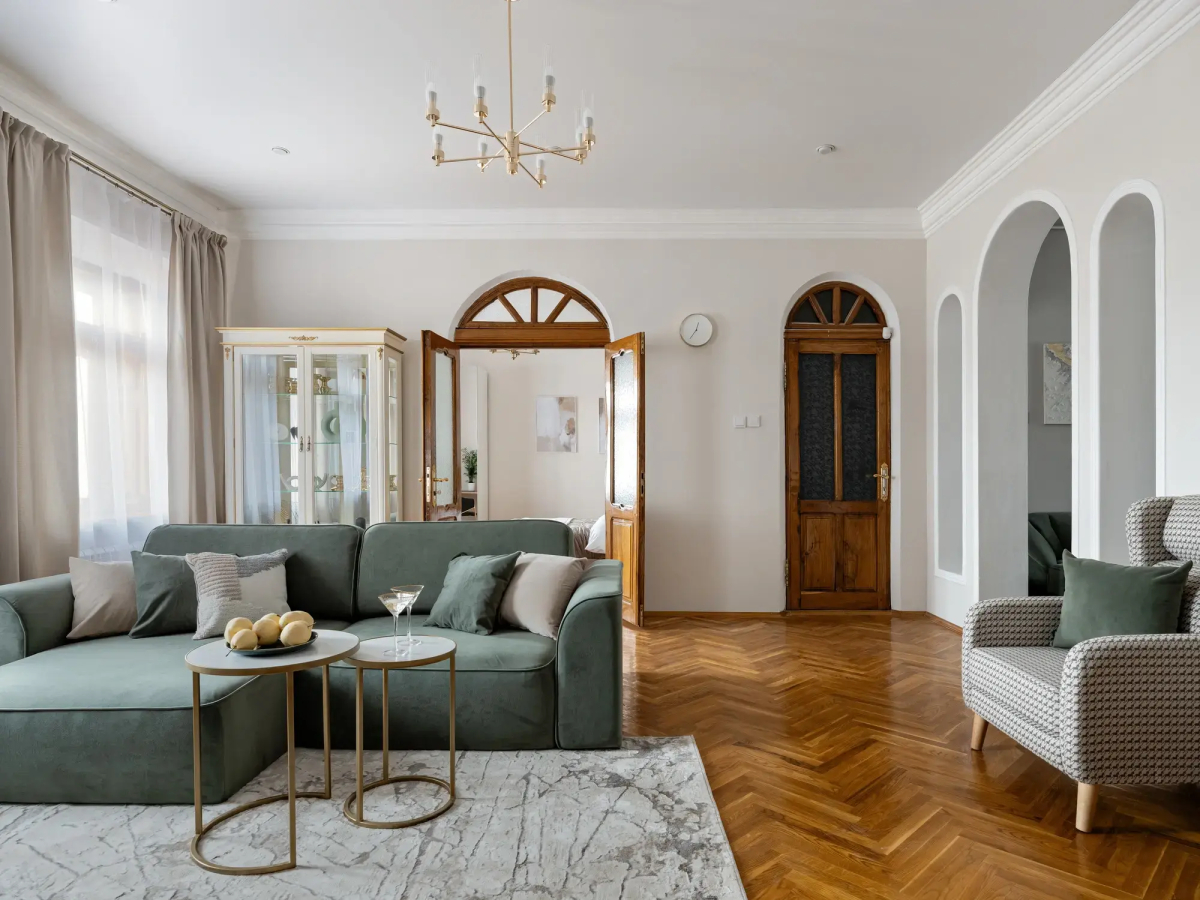 Квартира GM Apartments Новая и тихая Трехкомнатная на Тверской