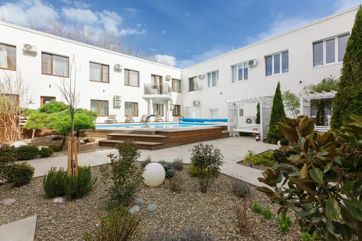 Курортный отель Эделон