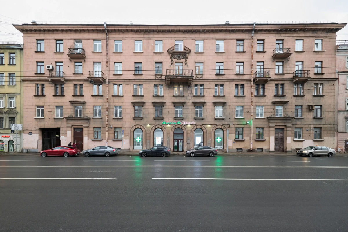 Апартаменты Prudius Apart на Васильевском острове (Осень)