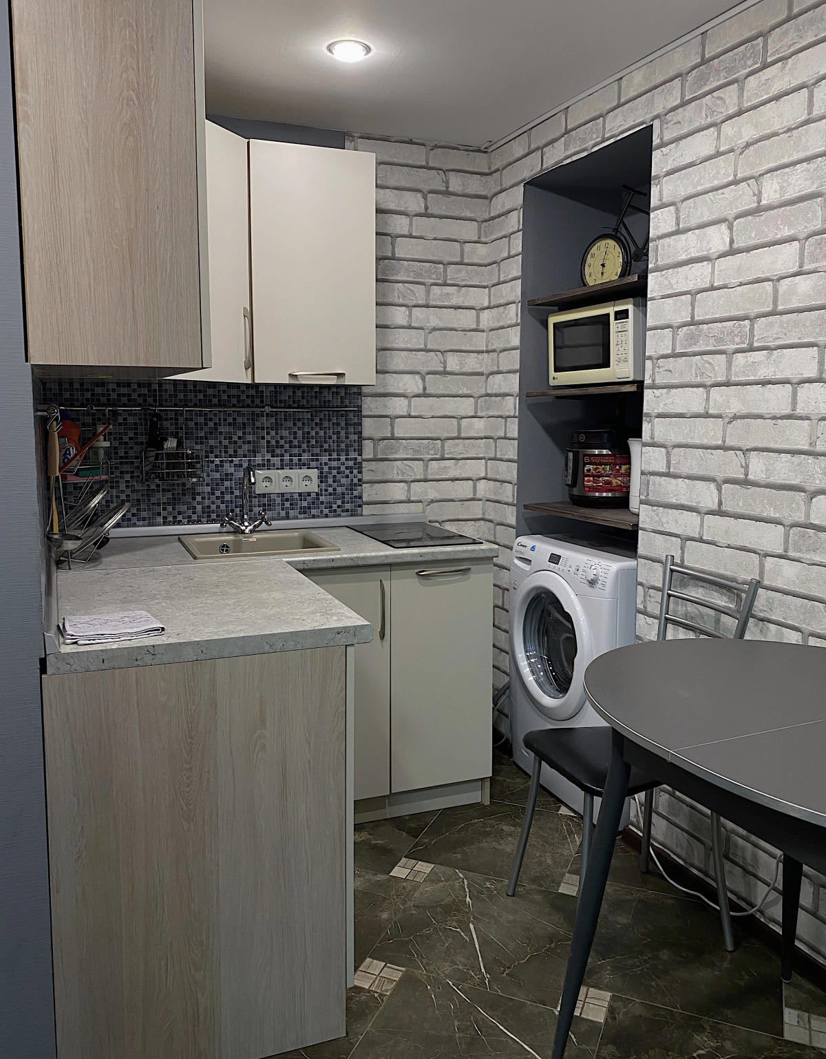 Апартаменты с отдельным входом на Нахимсона