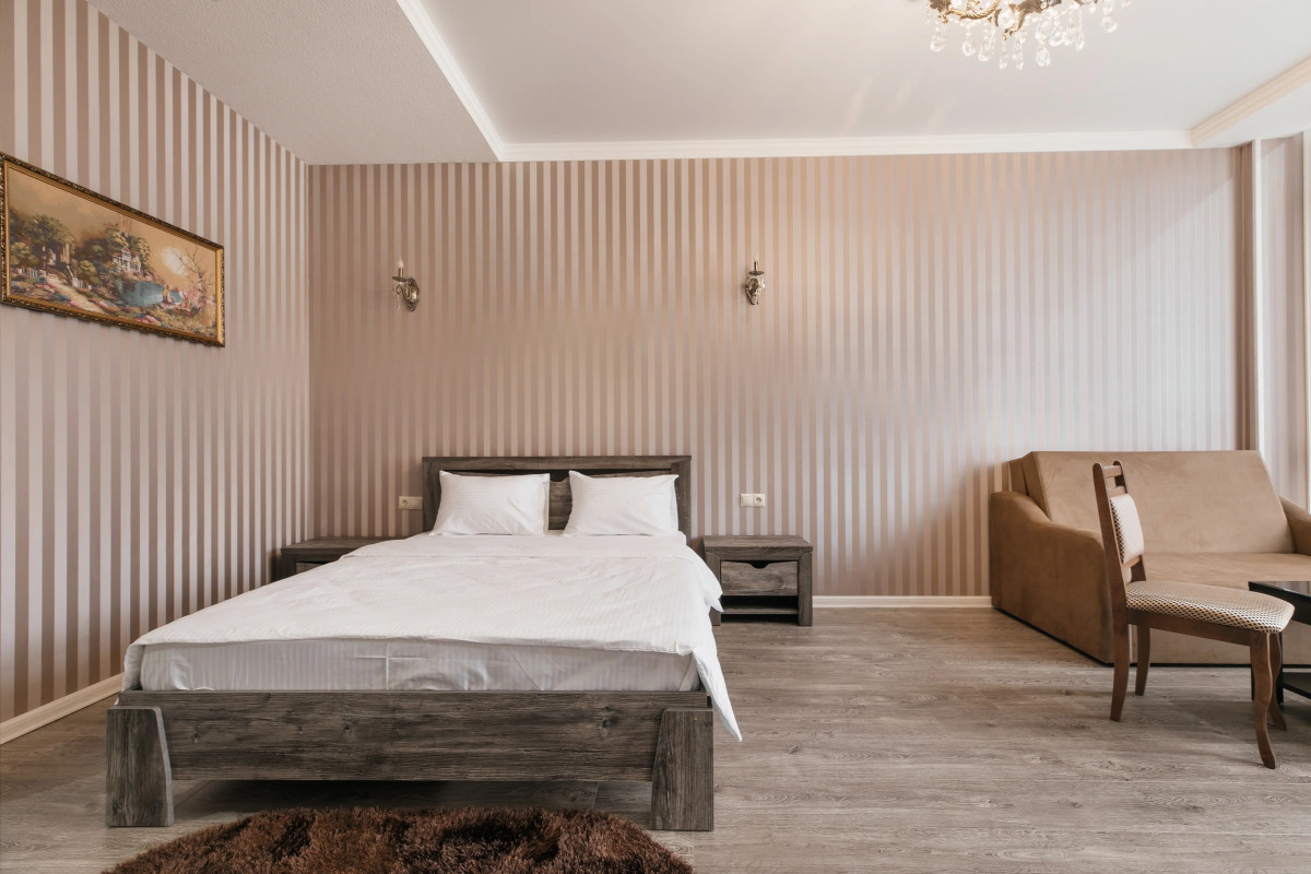 Отель Дизак