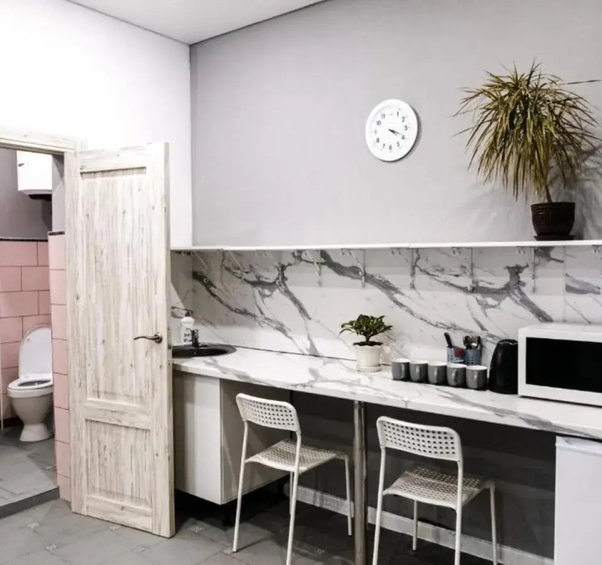 Гостевой дом с часами