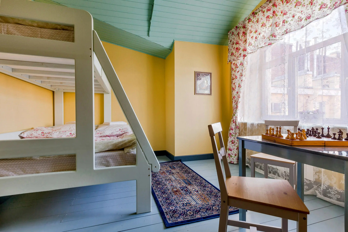 Меблированные комнаты У Дома Книги