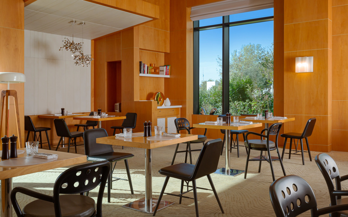 Отель Baku Marriott Hotel Boulevard