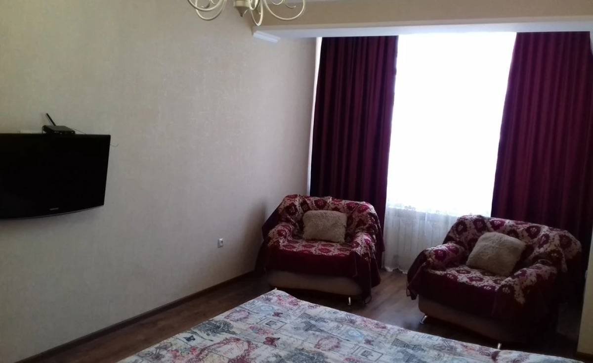 Апартаменты КвартОтель на М.Горького 85Б 15