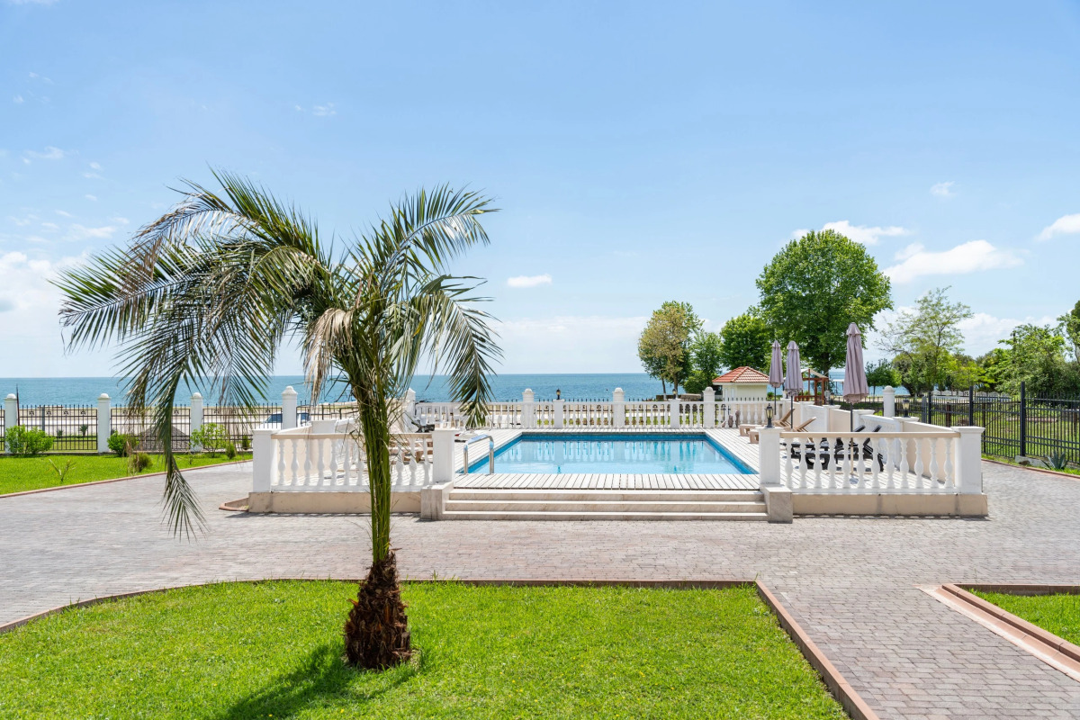 Отель Грейс Фаорс