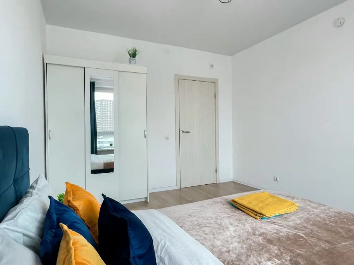 Апартаменты Sunny Days Apartment Оранж Парк 13