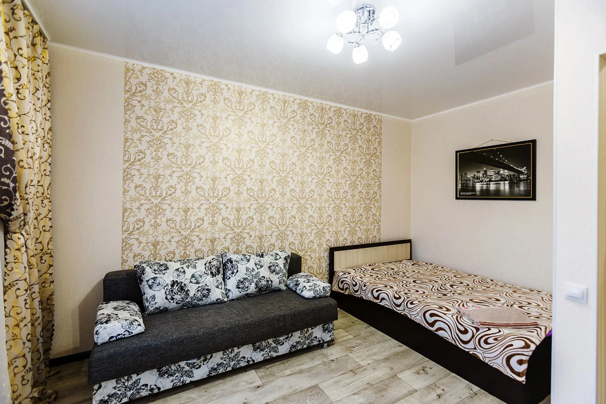 Апартаменты Космонавтов 18/4