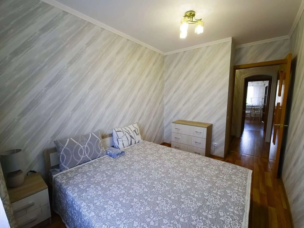 Апартаменты на проспекте Мира 182