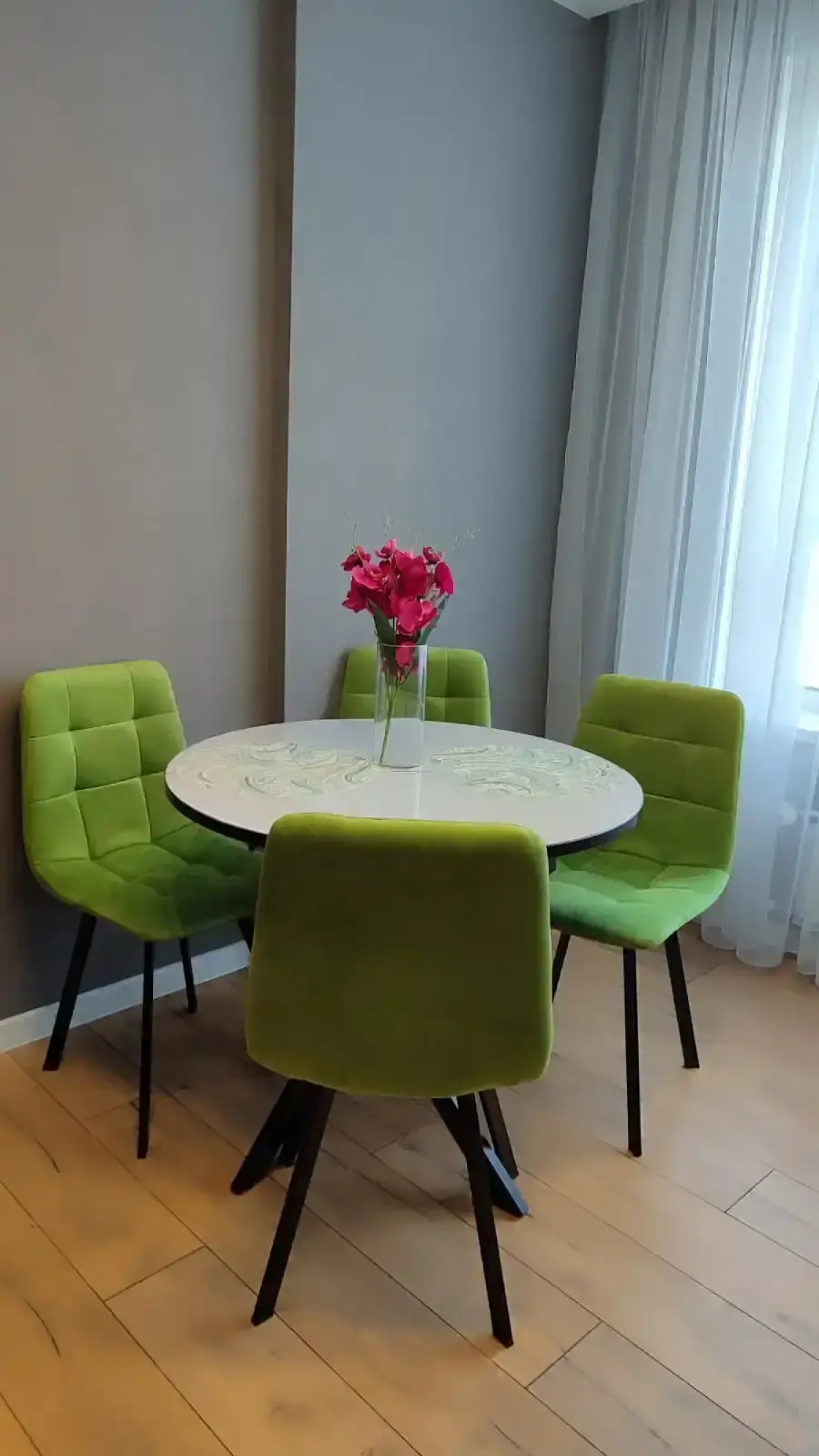 Апартаменты в центре от компании "V-GOSTI"