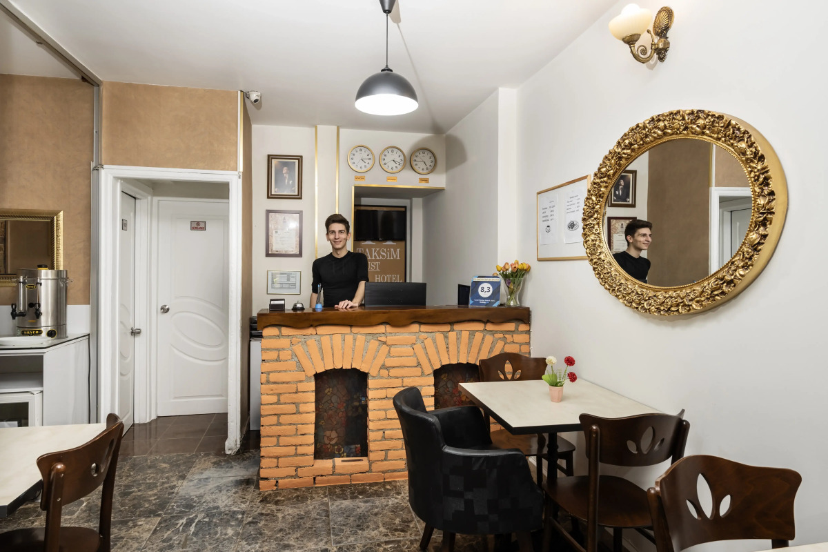 Отель Taksim Trust