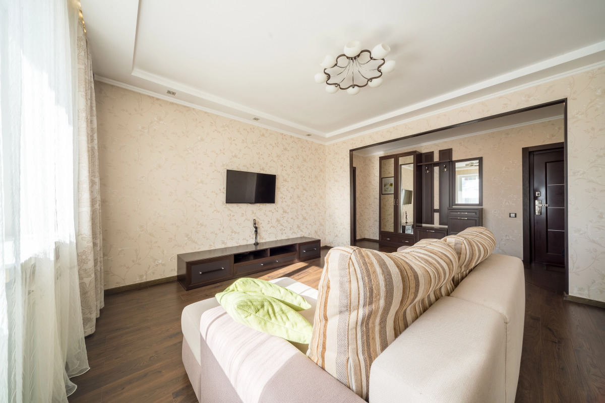 Квартира Тёплая солнечная возле БЦ Первая Башня