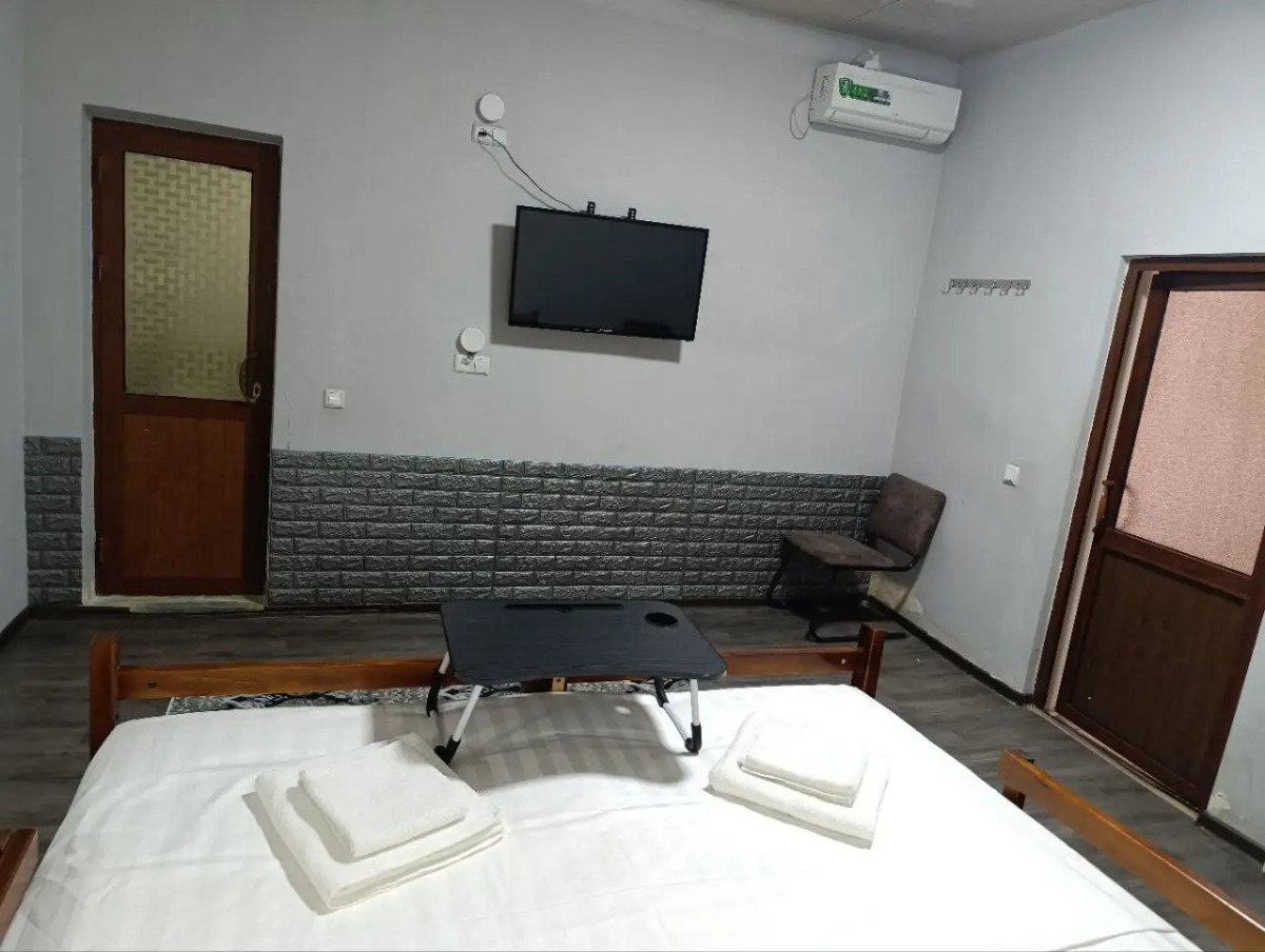 Хостел Caravan Hostel