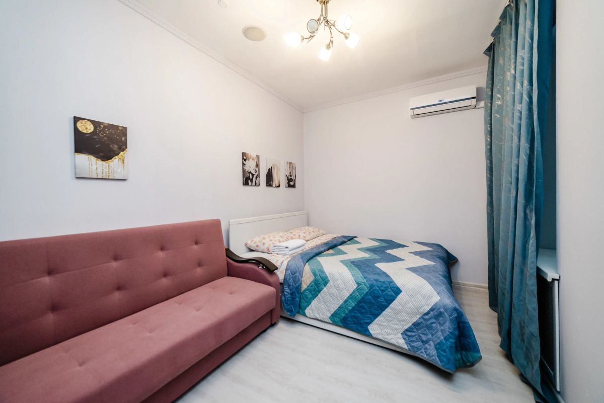 Апартаменты Жуковского 1/2/10 с2 (102)