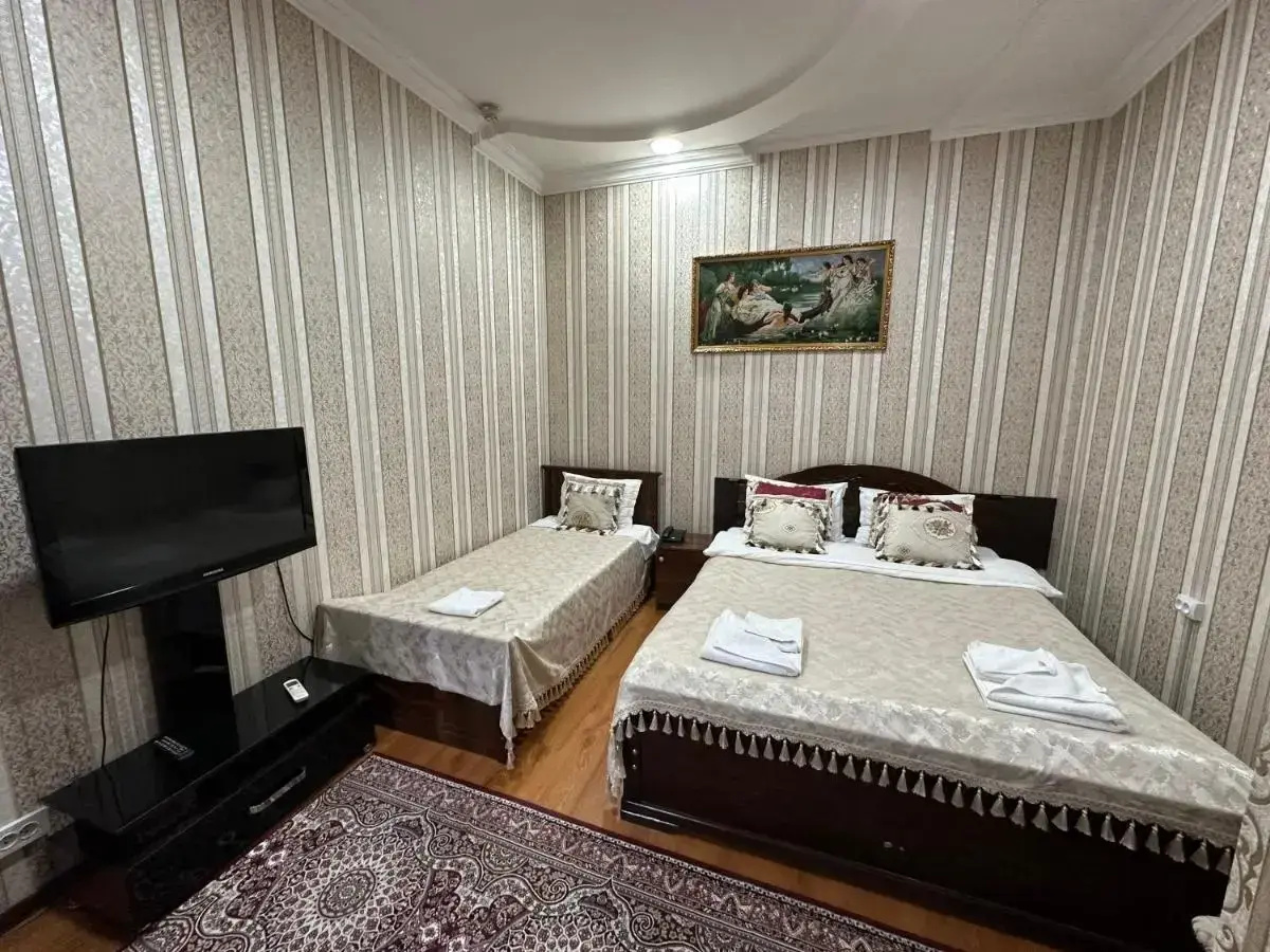 Отель Sarbon
